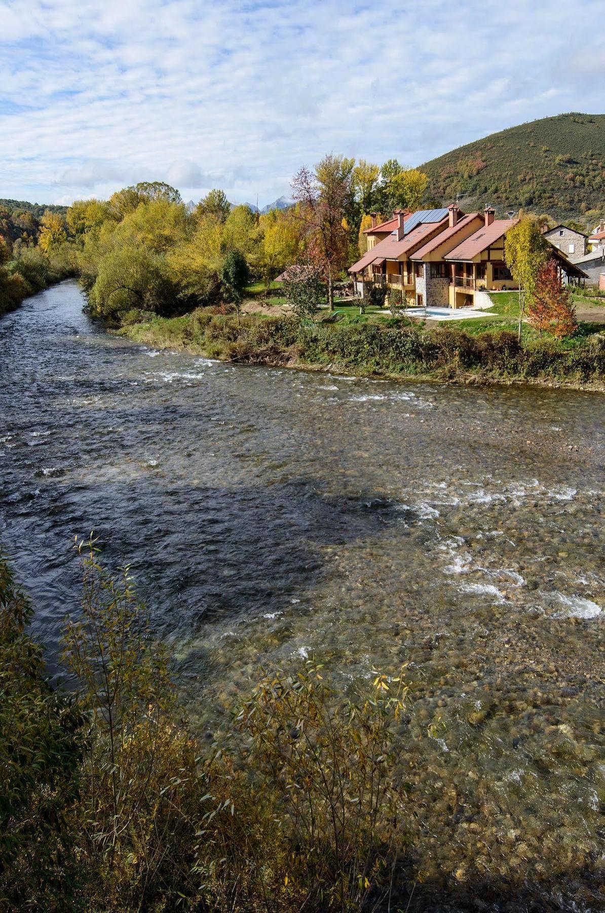 Pensjonat El Casar Del Puente Boca de Huérgano Zewnętrze zdjęcie