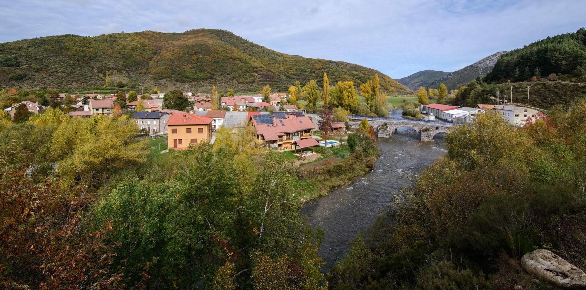 Pensjonat El Casar Del Puente Boca de Huérgano Zewnętrze zdjęcie